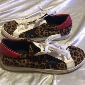 Cheetah print Red heel & Black star